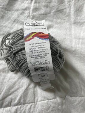 Cascade Yarns 220 Superwash Wool Worsted Weight Yarn